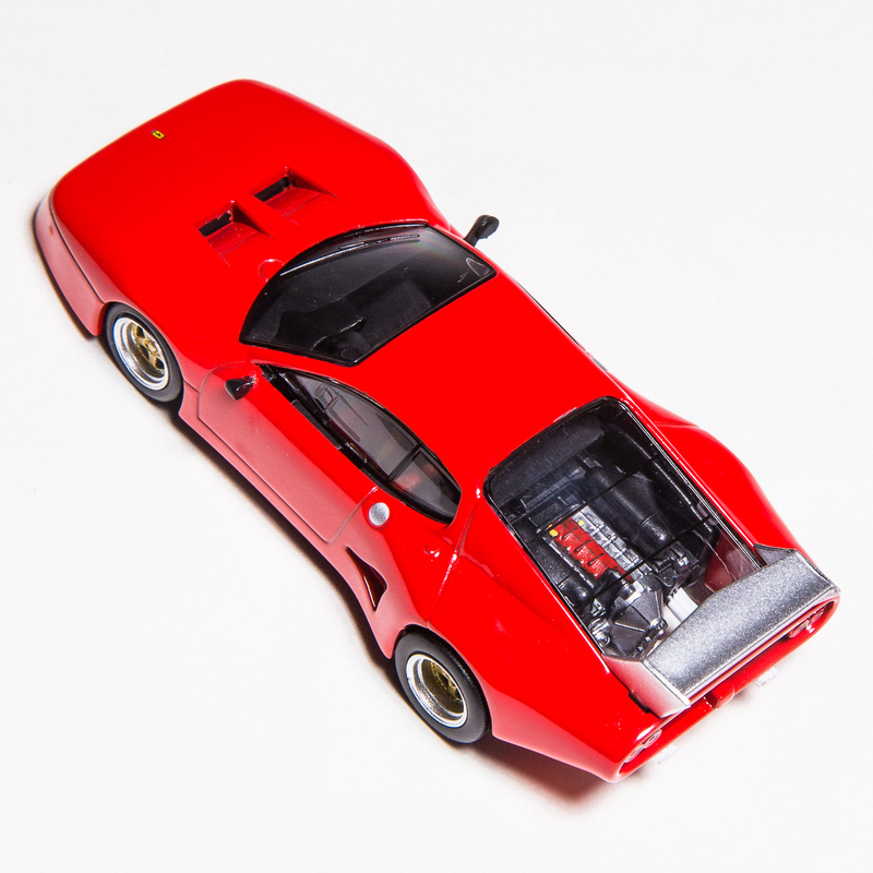 All that open glass begged me to detail the engine. It shows it off so nicely!